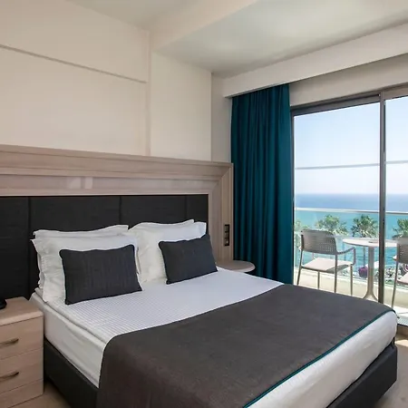 Falcon Otel 4*