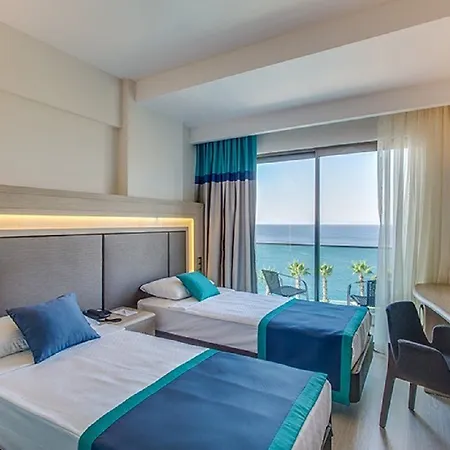 Otel Falcon 4*